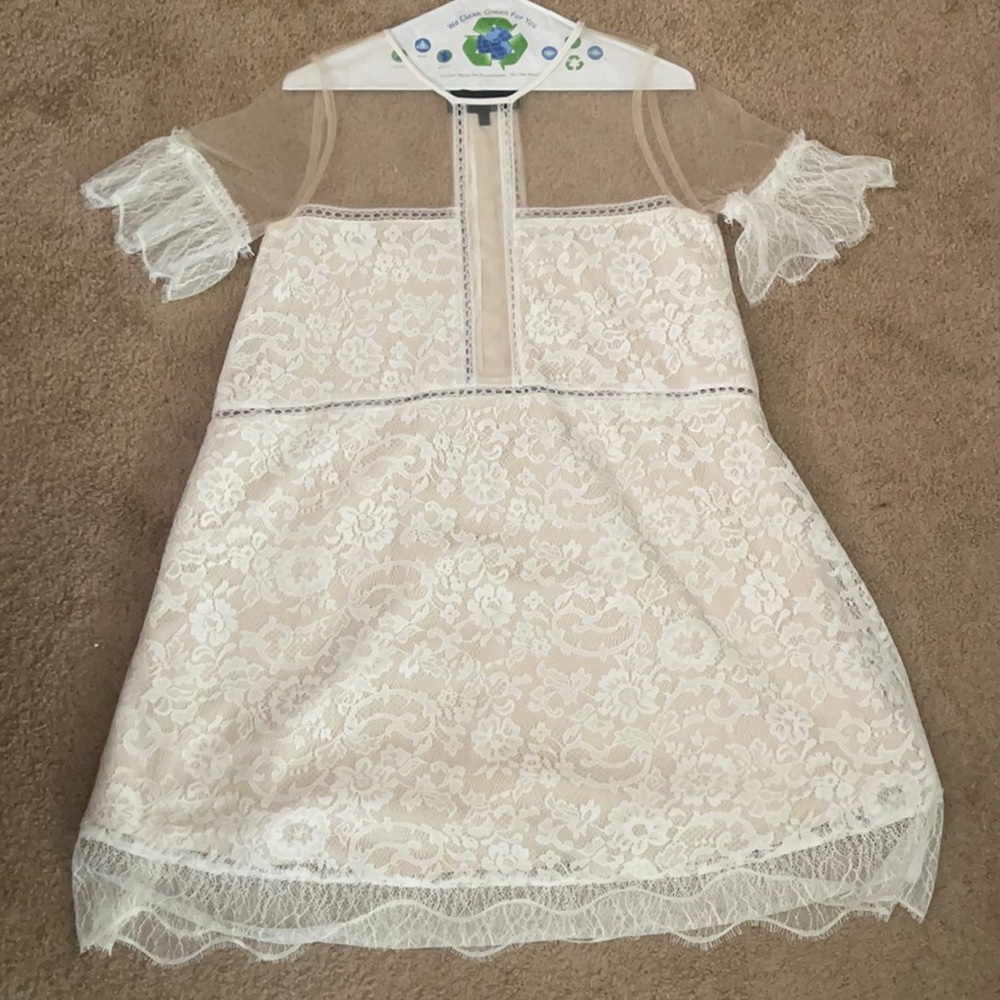 Kendall and Kylie lace dress